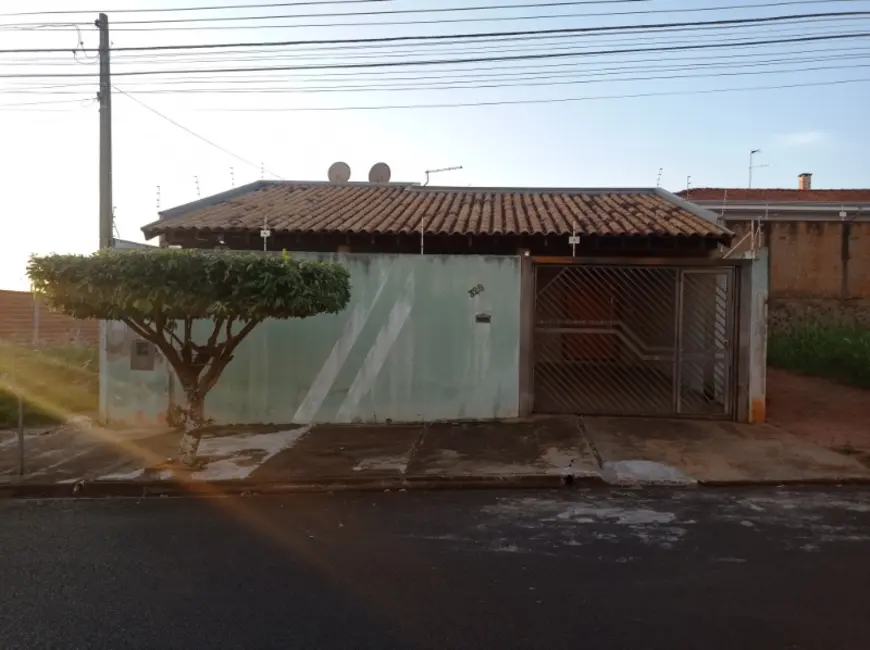 Foto 1 de Casa com 3 quartos à venda, 196m2 em Residencial Cambuy, Araraquara - SP