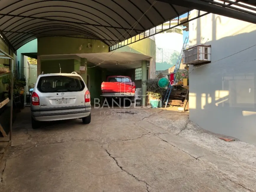 Sala Comercial com 4 quartos para alugar, 215m2 em Vila Harmonia, Araraquara - SP - imagem 3 Foto 3 de Sala Comercial com 4 quartos para alugar, 215m2 em Vila Harmonia, Araraquara - SP