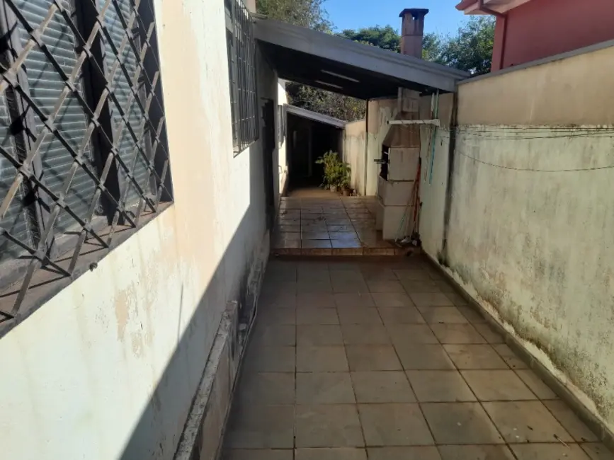 Casa com 4 quartos à venda, 302m2 em Araraquara - SP - imagem 4 Foto 4 de Casa com 4 quartos à venda, 302m2 em Araraquara - SP