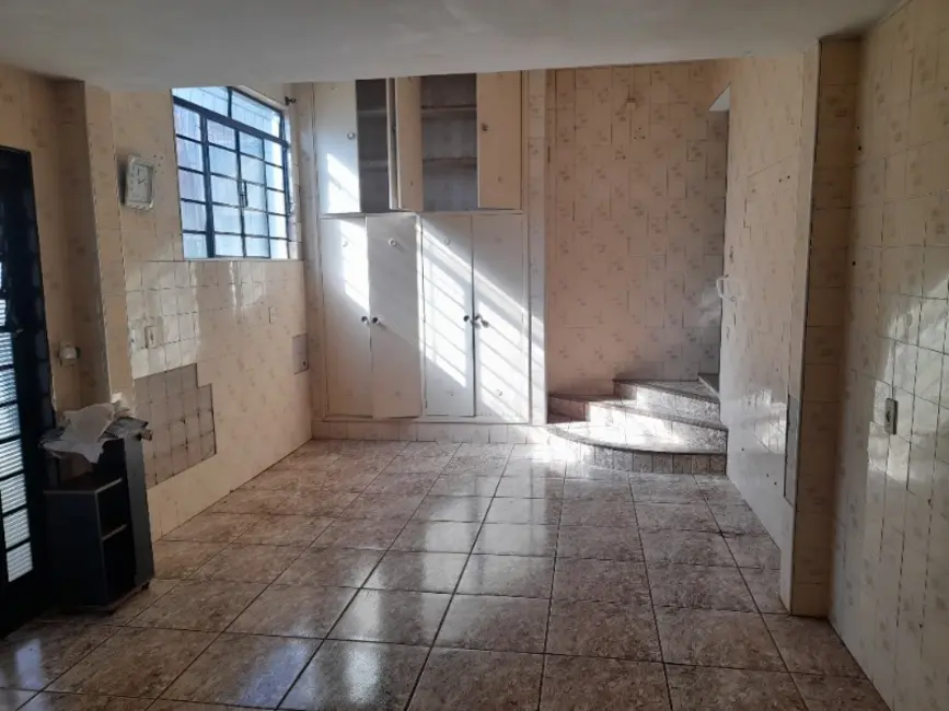 Casa com 4 quartos à venda, 302m2 em Araraquara - SP - imagem 7 Foto 7 de Casa com 4 quartos à venda, 302m2 em Araraquara - SP