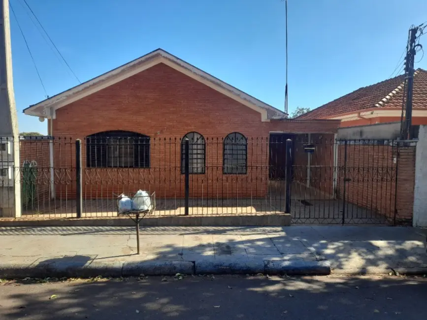 Foto 1 de Casa com 4 quartos à venda, 302m2 em Araraquara - SP