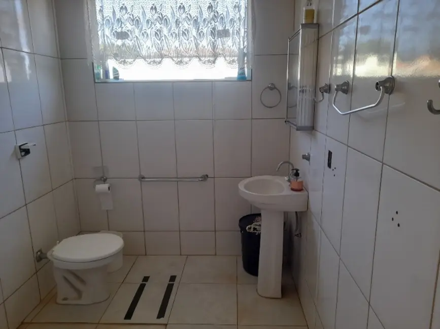 Casa com 4 quartos à venda, 302m2 em Araraquara - SP - imagem 8 Foto 8 de Casa com 4 quartos à venda, 302m2 em Araraquara - SP