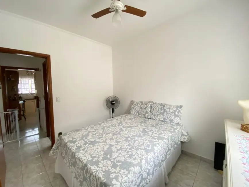 Casa com 2 quartos à venda, 100m2 em Jardim Eliana, Araraquara - SP - imagem 9 Foto 9 de Casa com 2 quartos à venda, 100m2 em Jardim Eliana, Araraquara - SP