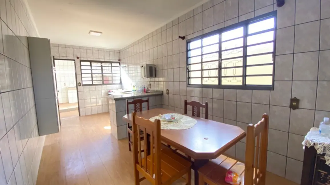 Casa com 2 quartos à venda, 123m2 em Jardim Santa Angelina, Araraquara - SP - imagem 7 Foto 7 de Casa com 2 quartos à venda, 123m2 em Jardim Santa Angelina, Araraquara - SP