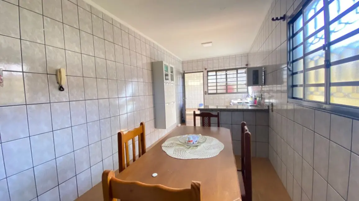 Casa com 2 quartos à venda, 123m2 em Jardim Santa Angelina, Araraquara - SP - imagem 6 Foto 6 de Casa com 2 quartos à venda, 123m2 em Jardim Santa Angelina, Araraquara - SP