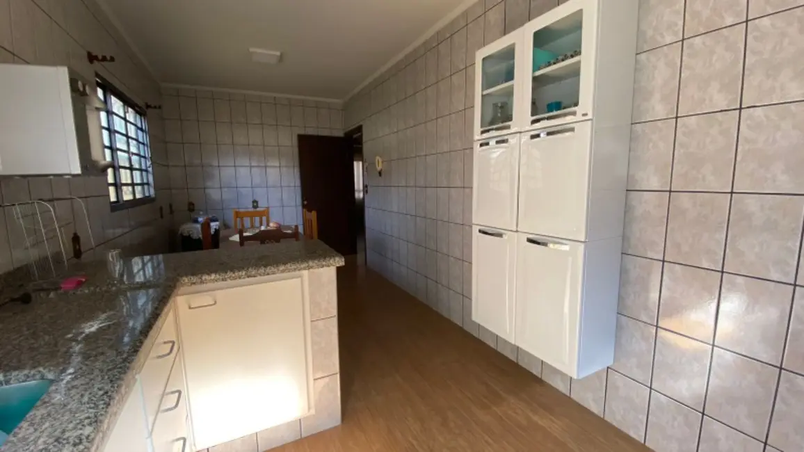 Casa com 2 quartos à venda, 123m2 em Jardim Santa Angelina, Araraquara - SP - imagem 5 Foto 5 de Casa com 2 quartos à venda, 123m2 em Jardim Santa Angelina, Araraquara - SP