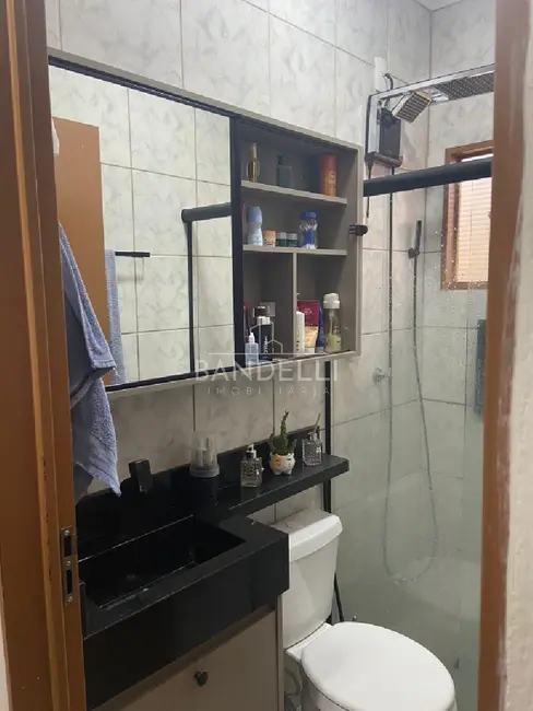 Casa com 2 quartos à venda, 87m2 em Parque Residencial Vale do Sol, Araraquara - SP - imagem 3 Foto 3 de Casa com 2 quartos à venda, 87m2 em Parque Residencial Vale do Sol, Araraquara - SP