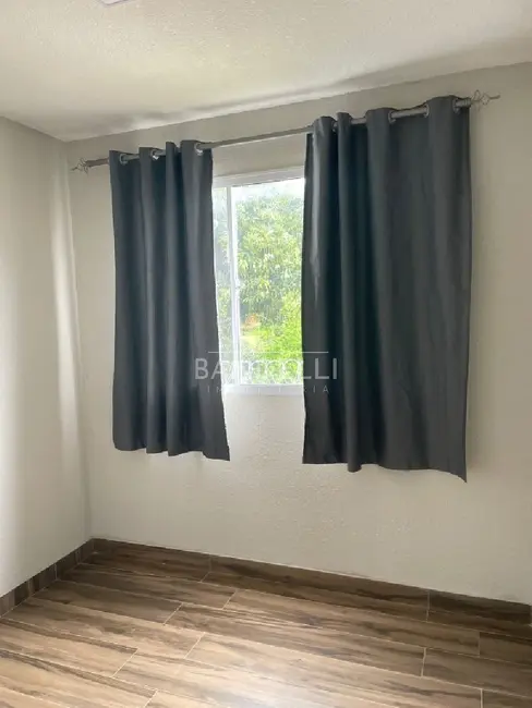 Foto 7 de Apartamento com 2 quartos para alugar, 40m2 em Jardim Brasília (Vila Xavier), Araraquara - SP