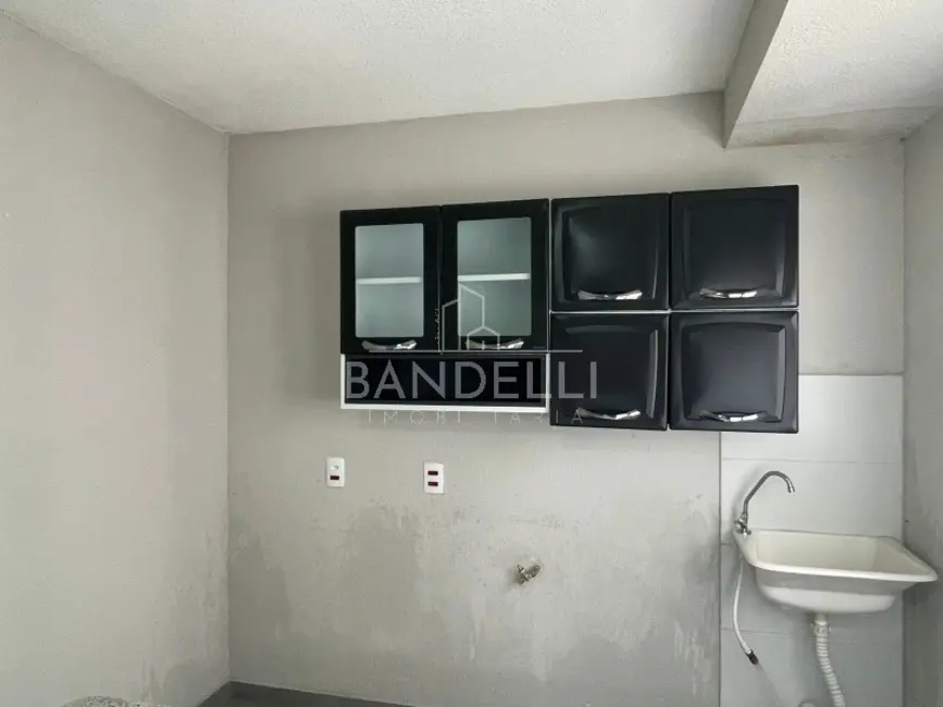 Foto 5 de Apartamento com 2 quartos para alugar, 40m2 em Jardim Brasília (Vila Xavier), Araraquara - SP