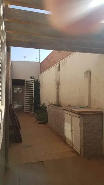Foto 2 de Casa com 3 quartos à venda, 159m2 em Jardim Boa Vista, Araraquara - SP