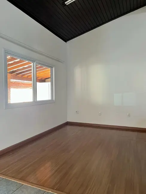 Casa com 1 quarto à venda, 194m2 em Jardim Mangiacapra, Araraquara - SP - imagem 6 Foto 6 de Casa com 1 quarto à venda, 194m2 em Jardim Mangiacapra, Araraquara - SP