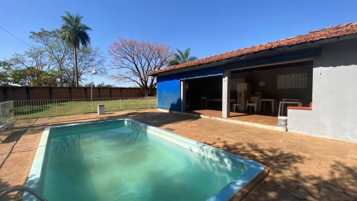 Chácara com 2 quartos à venda, 346m2 em Jardim Zavanella, Araraquara - SP - imagem 2 Foto 2 de Chácara com 2 quartos à venda, 346m2 em Jardim Zavanella, Araraquara - SP