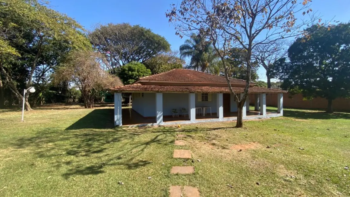 Foto 1 de Chácara com 2 quartos à venda, 346m2 em Jardim Zavanella, Araraquara - SP