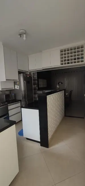 Casa com 2 quartos à venda, 168m2 em Parque Igaçaba, Araraquara - SP - imagem 8 Foto 8 de Casa com 2 quartos à venda, 168m2 em Parque Igaçaba, Araraquara - SP
