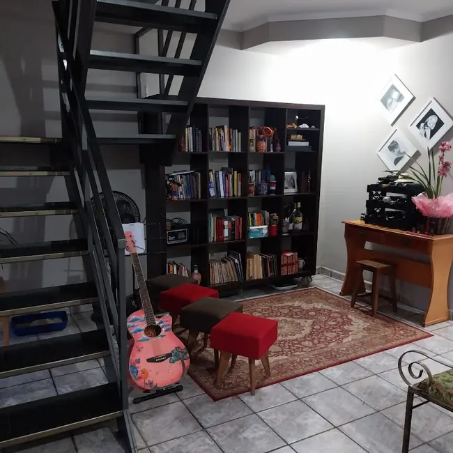 Casa com 3 quartos à venda, 138m2 em Vila Furlan, Araraquara - SP - imagem 5 Foto 5 de Casa com 3 quartos à venda, 138m2 em Vila Furlan, Araraquara - SP