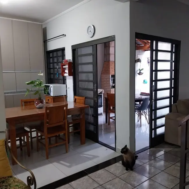 Casa com 3 quartos à venda, 138m2 em Vila Furlan, Araraquara - SP - imagem 9 Foto 9 de Casa com 3 quartos à venda, 138m2 em Vila Furlan, Araraquara - SP