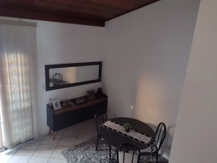 Casa com 2 quartos à venda, 100m2 em Vila Standard, Araraquara - SP - imagem 7 Foto 7 de Casa com 2 quartos à venda, 100m2 em Vila Standard, Araraquara - SP