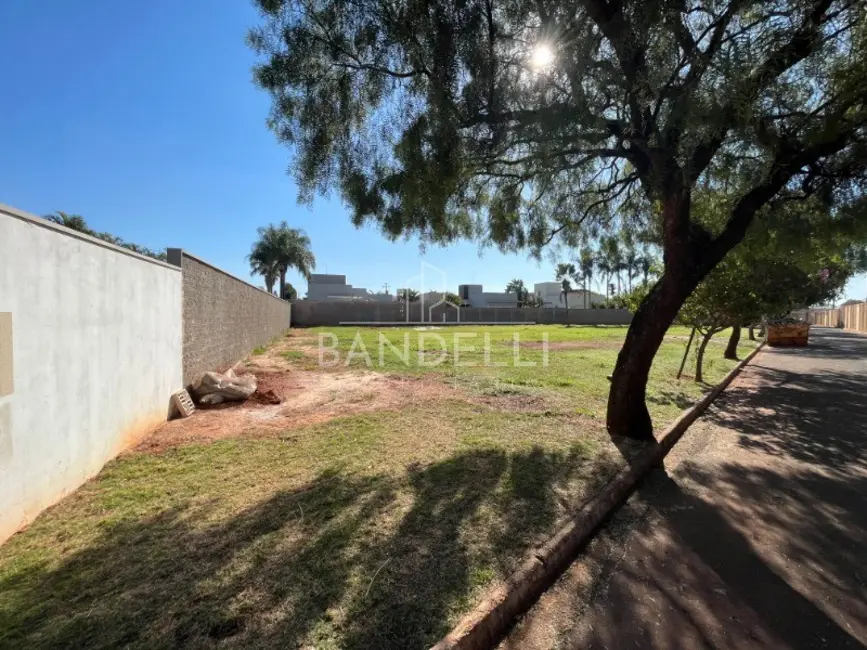 Foto 5 de Terreno / Lote à venda em Araraquara - SP