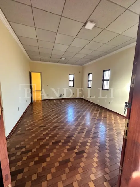 Casa com 3 quartos à venda, 199m2 em Centro, Araraquara - SP - imagem 7 Foto 7 de Casa com 3 quartos à venda, 199m2 em Centro, Araraquara - SP