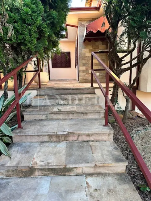 Casa com 3 quartos à venda, 199m2 em Centro, Araraquara - SP - imagem 4 Foto 4 de Casa com 3 quartos à venda, 199m2 em Centro, Araraquara - SP
