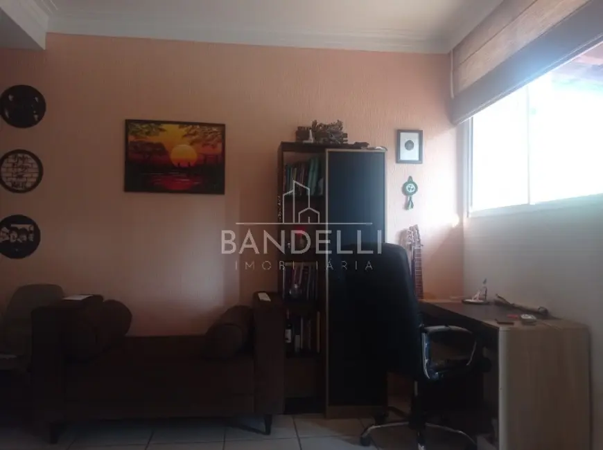 Casa com 3 quartos à venda, 111m2 em Vila Melhado, Araraquara - SP - imagem 4 Foto 4 de Casa com 3 quartos à venda, 111m2 em Vila Melhado, Araraquara - SP
