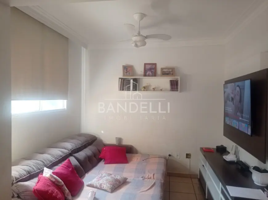 Casa com 3 quartos à venda, 111m2 em Vila Melhado, Araraquara - SP - imagem 3 Foto 3 de Casa com 3 quartos à venda, 111m2 em Vila Melhado, Araraquara - SP