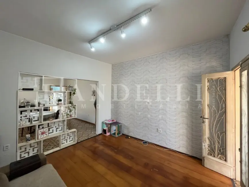Casa com 3 quartos à venda, 179m2 em Jardim Santa Angelina, Araraquara - SP - imagem 8 Foto 8 de Casa com 3 quartos à venda, 179m2 em Jardim Santa Angelina, Araraquara - SP