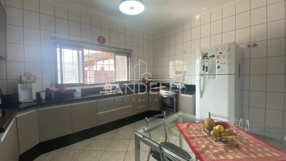 Casa com 4 quartos à venda, 310m2 em Vila Harmonia, Araraquara - SP - imagem 7 Foto 7 de Casa com 4 quartos à venda, 310m2 em Vila Harmonia, Araraquara - SP