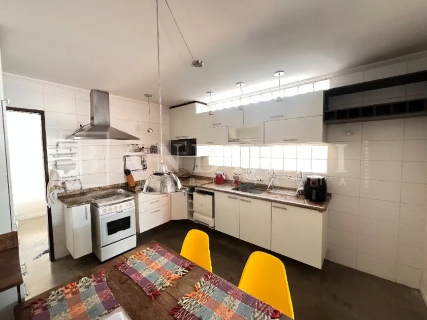 Casa com 3 quartos à venda, 181m2 em Araraquara - SP - imagem 7 Foto 7 de Casa com 3 quartos à venda, 181m2 em Araraquara - SP