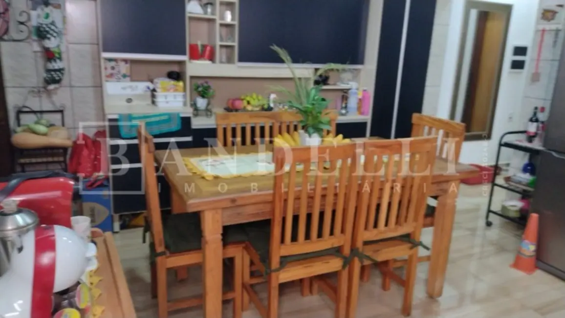 Casa com 2 quartos à venda, 108m2 em Araraquara - SP - imagem 4 Foto 4 de Casa com 2 quartos à venda, 108m2 em Araraquara - SP