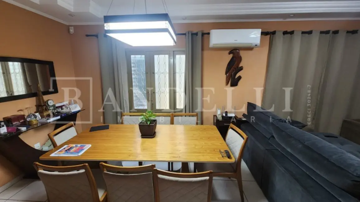 Casa com 4 quartos à venda, 242m2 em Jardim das Estações (Vila Xavier), Araraquara - SP - imagem 9 Foto 9 de Casa com 4 quartos à venda, 242m2 em Jardim das Estações (Vila Xavier), Araraquara - SP