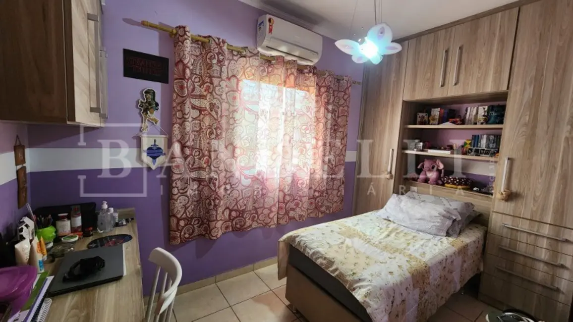 Casa com 4 quartos à venda, 242m2 em Jardim das Estações (Vila Xavier), Araraquara - SP - imagem 2 Foto 2 de Casa com 4 quartos à venda, 242m2 em Jardim das Estações (Vila Xavier), Araraquara - SP