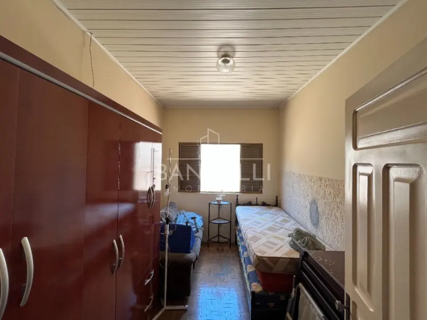 Casa com 3 quartos à venda, 202m2 em Centro, Araraquara - SP - imagem 8 Foto 8 de Casa com 3 quartos à venda, 202m2 em Centro, Araraquara - SP