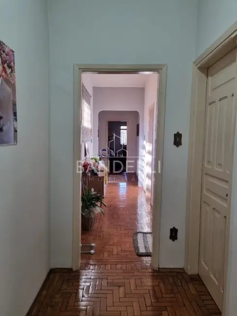 Foto 9 de Casa com 3 quartos à venda, 202m2 em Centro, Araraquara - SP