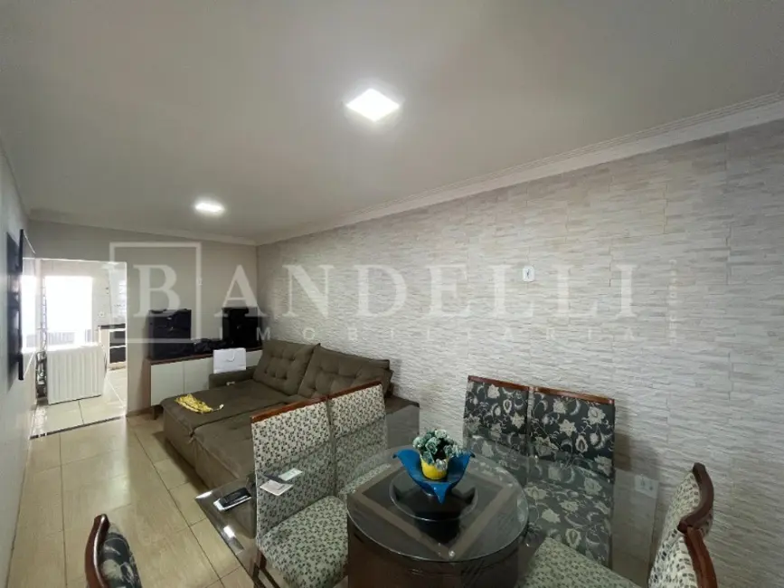 Foto 6 de Casa com 2 quartos à venda, 122m2 em Araraquara - SP