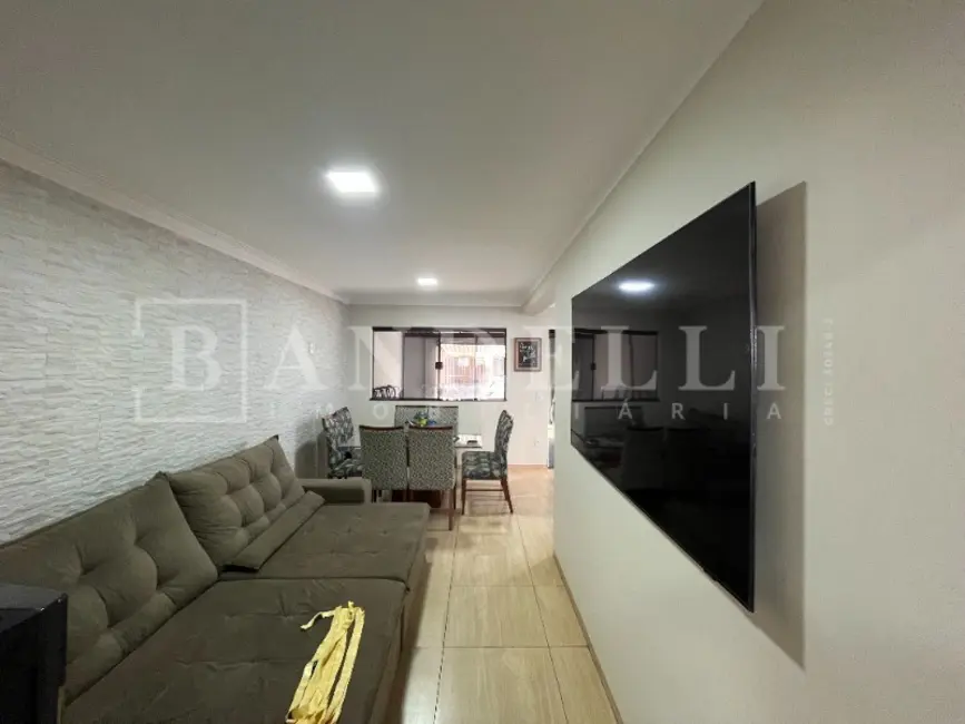 Foto 5 de Casa com 2 quartos à venda, 122m2 em Araraquara - SP