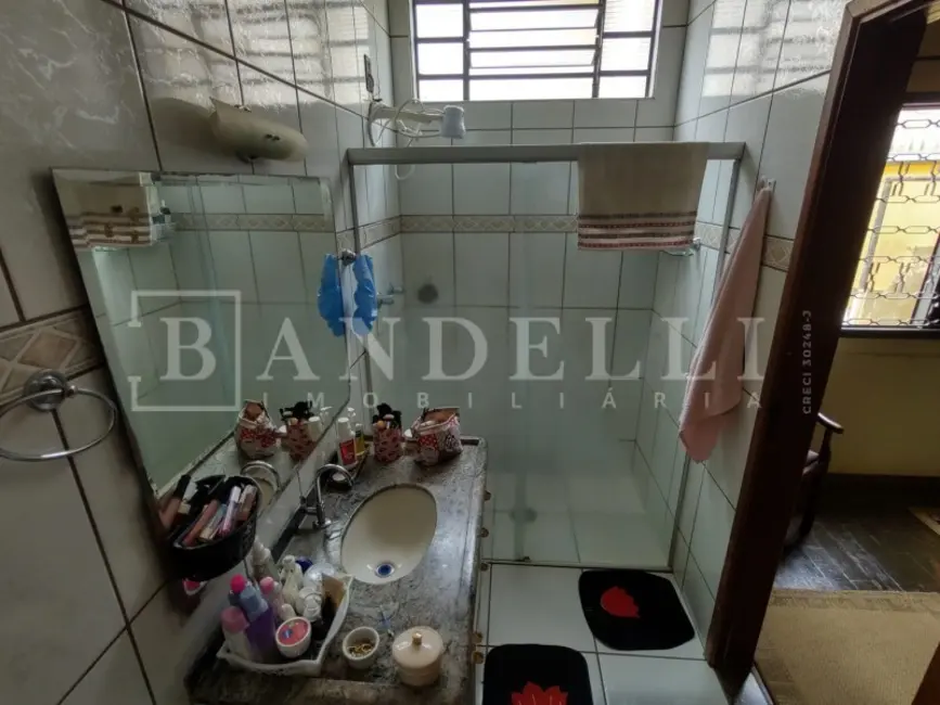 Foto 2 de Casa com 3 quartos à venda, 178m2 em Parque Laranjeiras, Araraquara - SP
