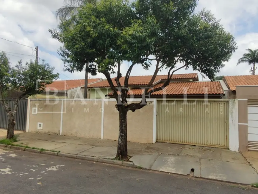 Foto 1 de Casa com 3 quartos à venda, 178m2 em Parque Laranjeiras, Araraquara - SP