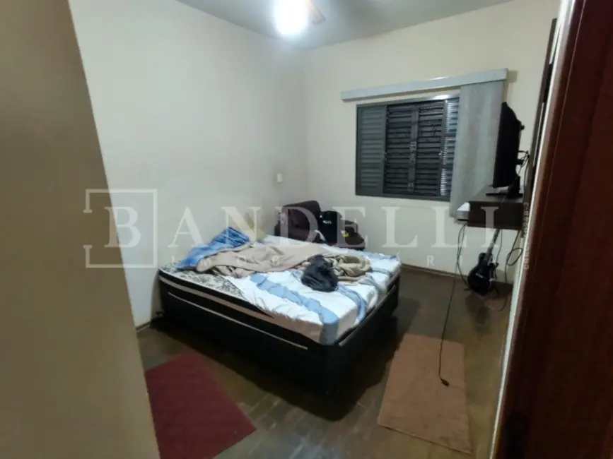 Casa com 3 quartos à venda, 178m2 em Parque Laranjeiras, Araraquara - SP - imagem 8 Foto 8 de Casa com 3 quartos à venda, 178m2 em Parque Laranjeiras, Araraquara - SP