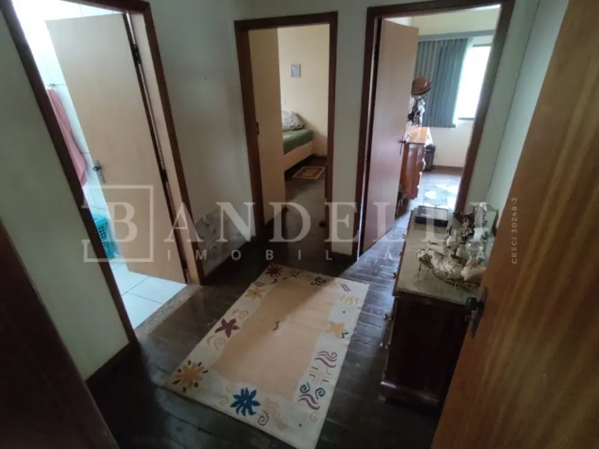 Casa com 3 quartos à venda, 178m2 em Parque Laranjeiras, Araraquara - SP - imagem 9 Foto 9 de Casa com 3 quartos à venda, 178m2 em Parque Laranjeiras, Araraquara - SP