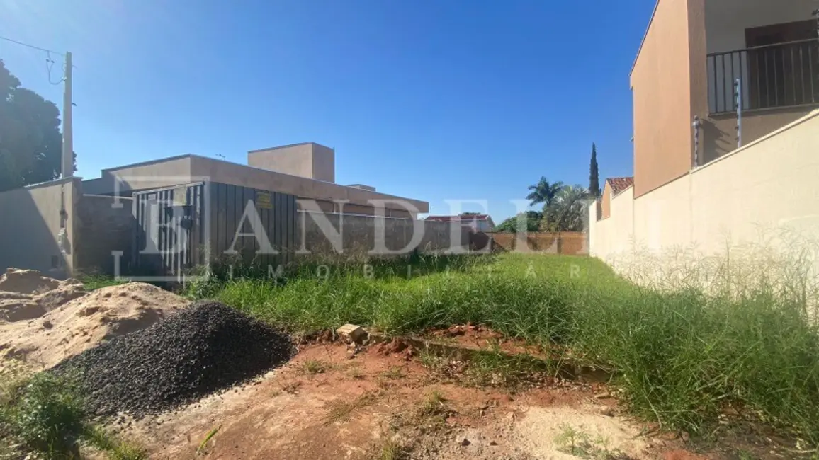 Foto 2 de Terreno / Lote à venda, 437m2 em Jardim Vale das Rosas, Araraquara - SP