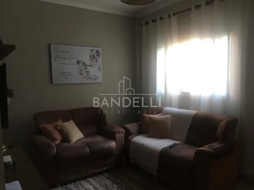 Casa com 2 quartos à venda, 60m2 em Jardim Del Rei, Araraquara - SP - imagem 3 Foto 3 de Casa com 2 quartos à venda, 60m2 em Jardim Del Rei, Araraquara - SP