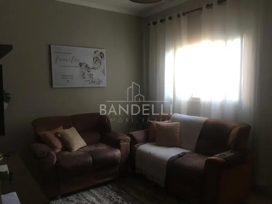 Casa com 2 quartos à venda, 60m2 em Jardim Del Rei, Araraquara - SP - imagem 4 Foto 4 de Casa com 2 quartos à venda, 60m2 em Jardim Del Rei, Araraquara - SP