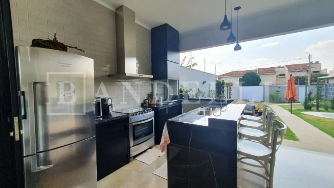 Casa com 4 quartos à venda, 305m2 em Vila José Bonifácio, Araraquara - SP - imagem 6 Foto 6 de Casa com 4 quartos à venda, 305m2 em Vila José Bonifácio, Araraquara - SP