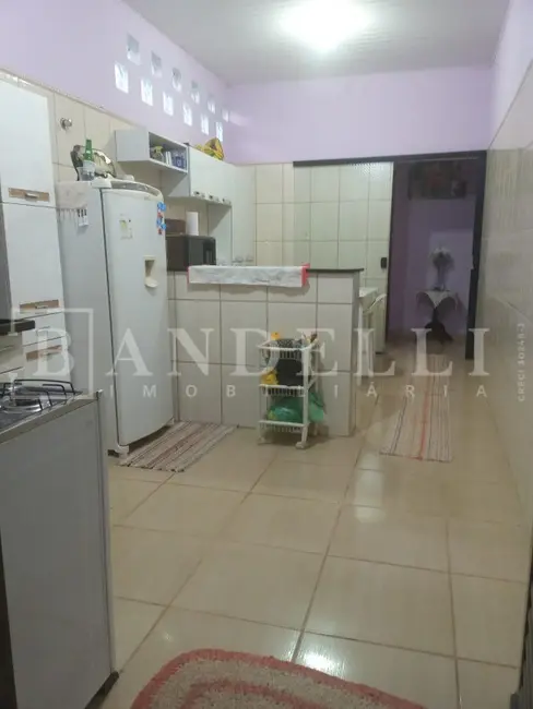 Casa com 2 quartos à venda, 130m2 em Jardim Adalberto Frederico de Oliveira Roxo I, Araraquara - SP - imagem 8 Foto 8 de Casa com 2 quartos à venda, 130m2 em Jardim Adalberto Frederico de Oliveira Roxo I, Araraquara - SP