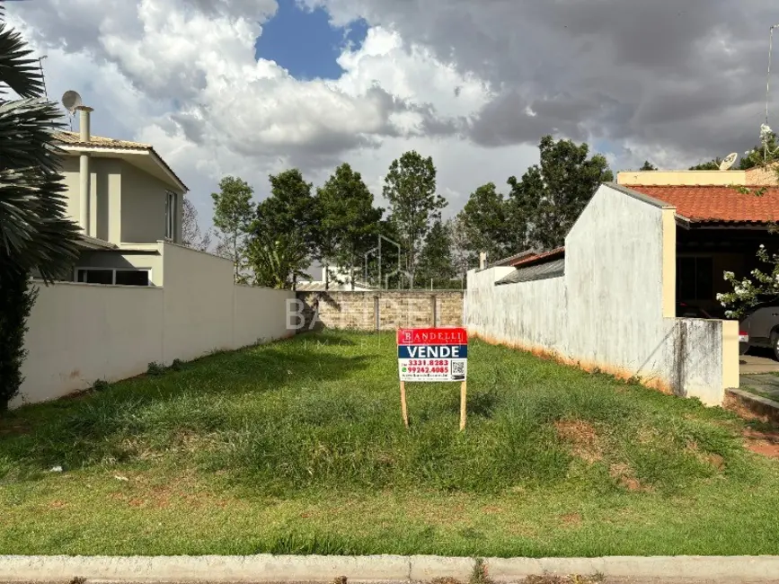 Foto 2 de Terreno / Lote à venda em Araraquara - SP
