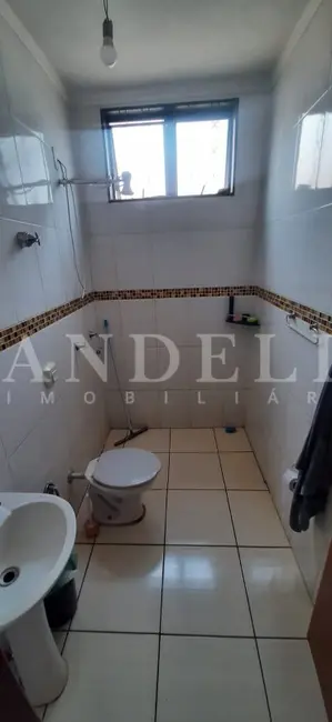 Casa com 3 quartos à venda, 77m2 em Araraquara - SP - imagem 4 Foto 4 de Casa com 3 quartos à venda, 77m2 em Araraquara - SP