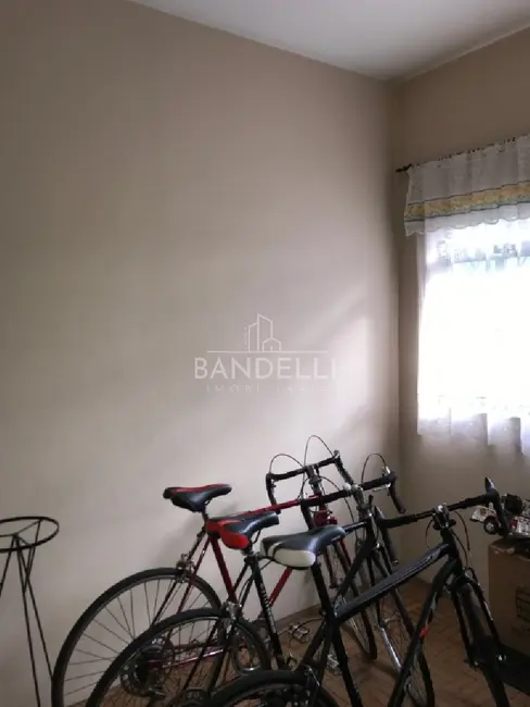 Casa com 3 quartos à venda, 180m2 em Jardim Primavera, Araraquara - SP - imagem 9 Foto 9 de Casa com 3 quartos à venda, 180m2 em Jardim Primavera, Araraquara - SP