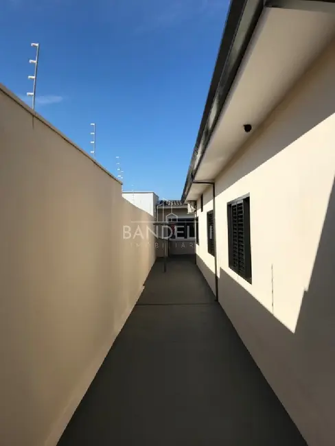 Casa com 3 quartos à venda, 211m2 em Jardim Tabapuã (Vila Xavier), Araraquara - SP - imagem 7 Foto 7 de Casa com 3 quartos à venda, 211m2 em Jardim Tabapuã (Vila Xavier), Araraquara - SP