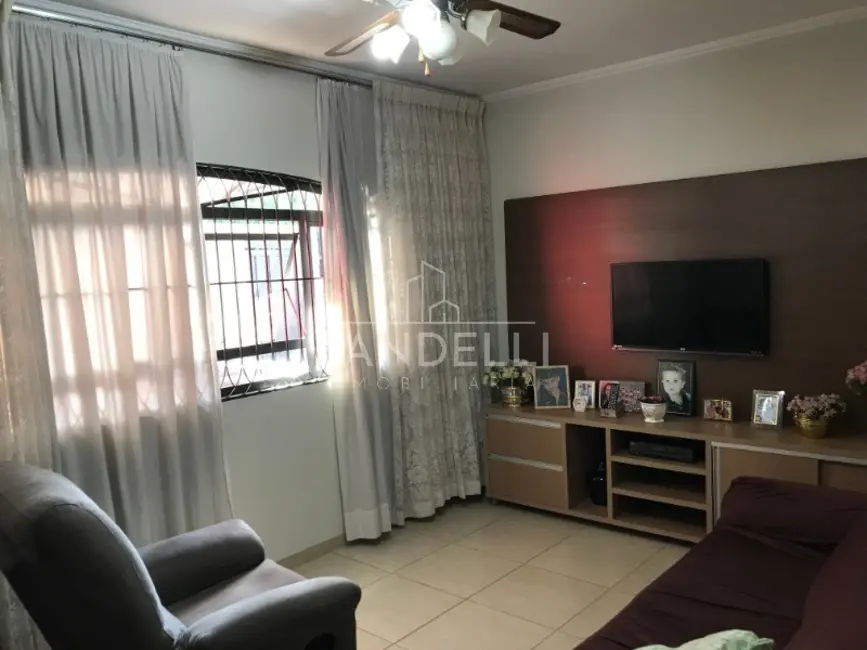 Foto 10 de Casa com 3 quartos à venda, 211m2 em Jardim Tabapuã (Vila Xavier), Araraquara - SP
